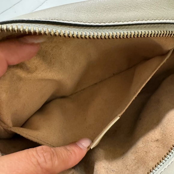 Gucci Beige Chevron Crossbody Bag - Picture 7 of 8